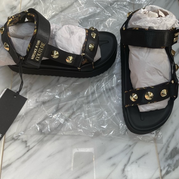 VERSACE GOLD STUDDED SANDALS , BLACK & BAROQUE PRINT WITH CHUCKY SOLES - Picture 12 of 16